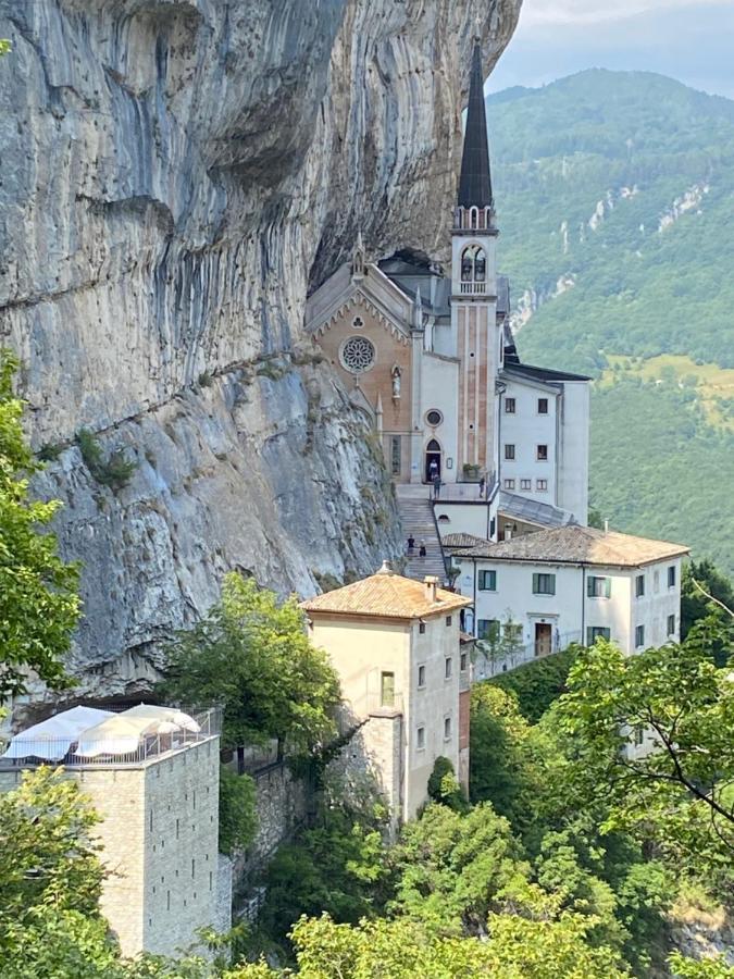 Casa Franka Garda Lake View Тосколано Мадерно Екстериор снимка
